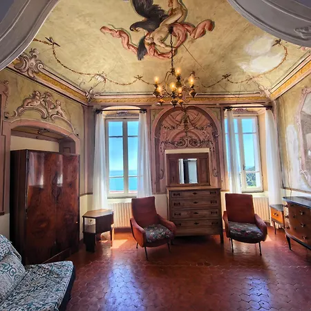 Borgo Di Rollo Con Vista Panoramica